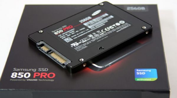 三星電子(Samsung Electronics)睽違4年推出固態(tài)硬盤(pán)(SSD)850系列新品