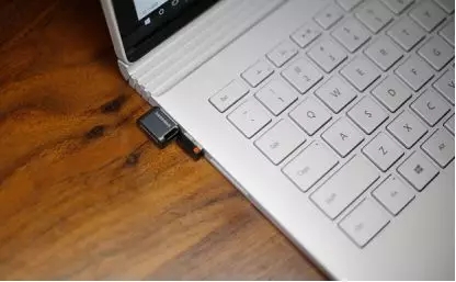 小巧便攜速度快 FIT升級(jí)版+ USB3.1 Gen1 閃存盤(pán)評(píng)測(cè)